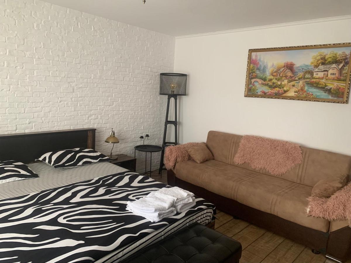 Garsoniera 1 Decembrie Apartman Gyulafehérvár Kültér fotó