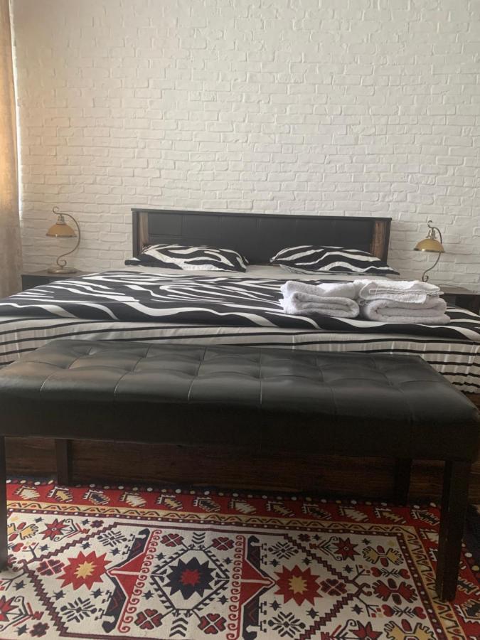 Garsoniera 1 Decembrie Apartman Gyulafehérvár Kültér fotó