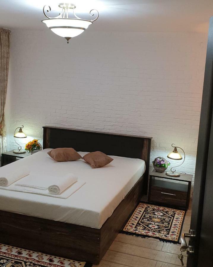 Garsoniera 1 Decembrie Apartman Gyulafehérvár Kültér fotó
