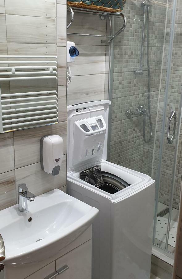 Garsoniera 1 Decembrie Apartman Gyulafehérvár Kültér fotó