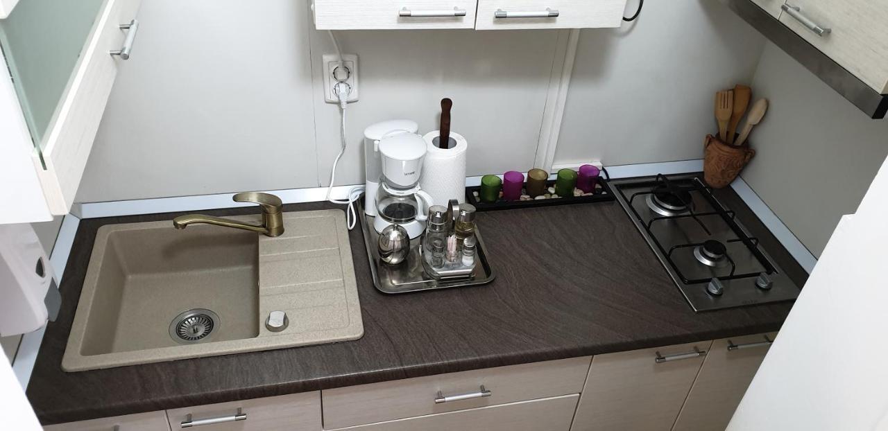 Garsoniera 1 Decembrie Apartman Gyulafehérvár Kültér fotó